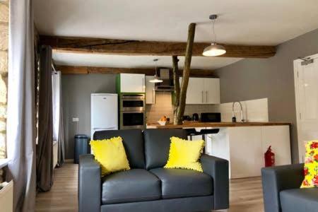 โอลด์ ฟลีซ อพาร์ตเมนต์ Apartment สเตราด์ ภายนอก รูปภาพ